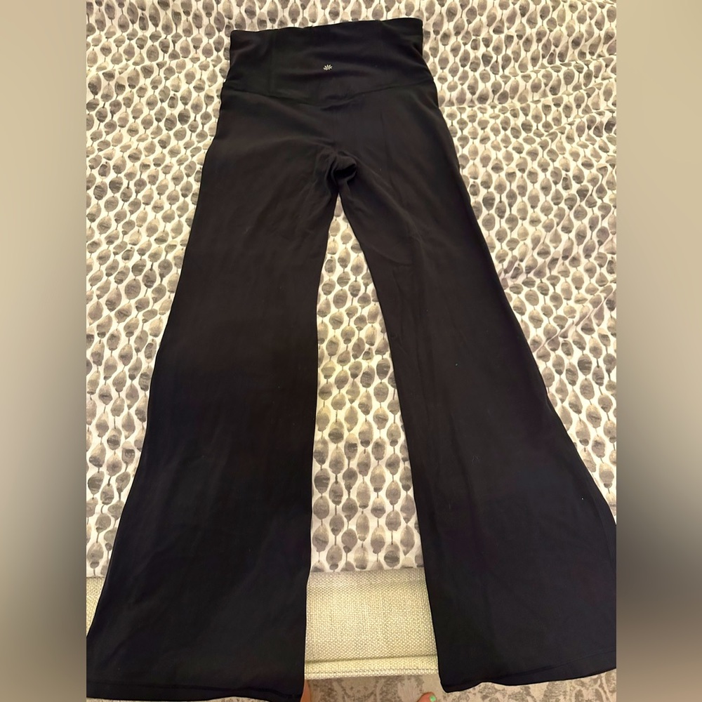 Athleta Elation Flare Pant Size Medium NWT - Picture 2 of 2